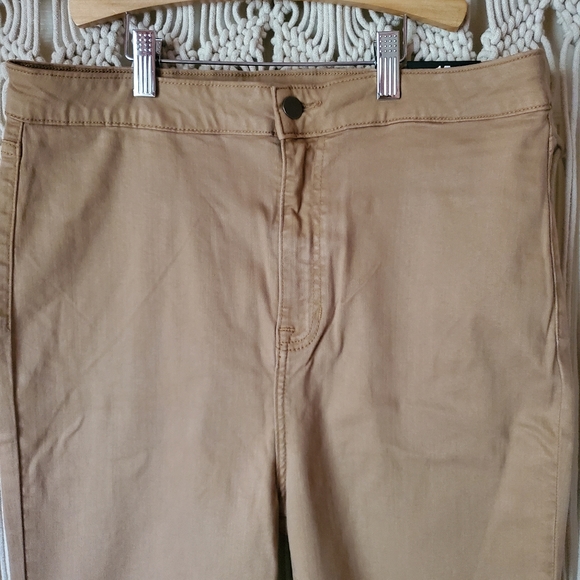 NWT Flare High Rise Jeans - Picture 6 of 9